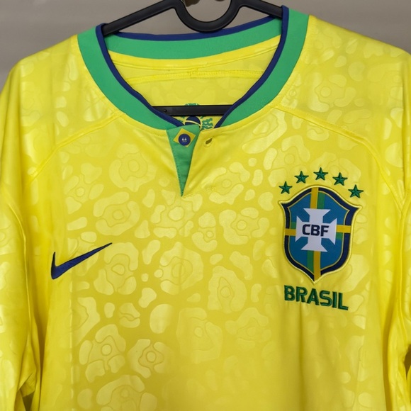Nike Brazil Home 2022-2023 Soccer Jersey - Picture 2 of 14